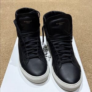 Givenchy Men's Black and White High-Top Sneakers